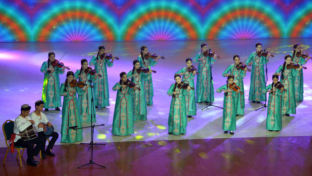 Çagalaryň “Garaşsyzlygyň merjen däneleri” bäsleşiginiň jemleýji konserti