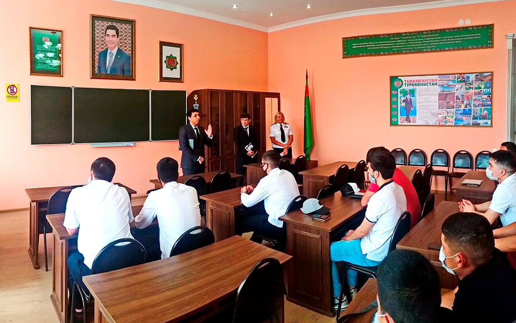 Consul of Turkmenistan in Astrakhan holds meetings at the Caspian Institute of Maritime and River Transport