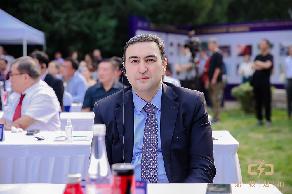 Türkmenistanyň Pekindäki Ilçihanasy Halkara parahatçylyk güni mynasybetli çärelere gatnaşdy
