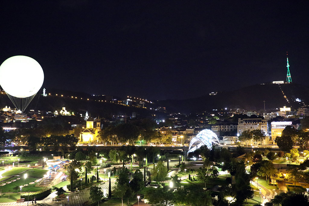 Tbilisi TV tower shines with colours of Turkmen flag