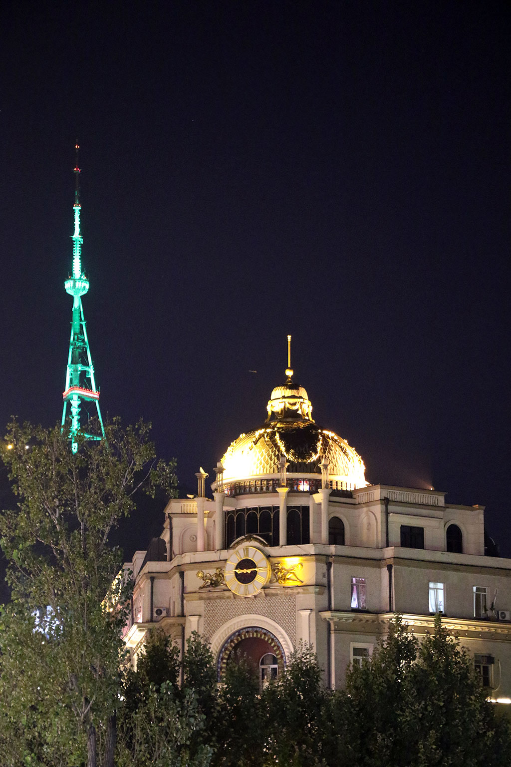 Tbilisi TV tower shines with colours of Turkmen flag