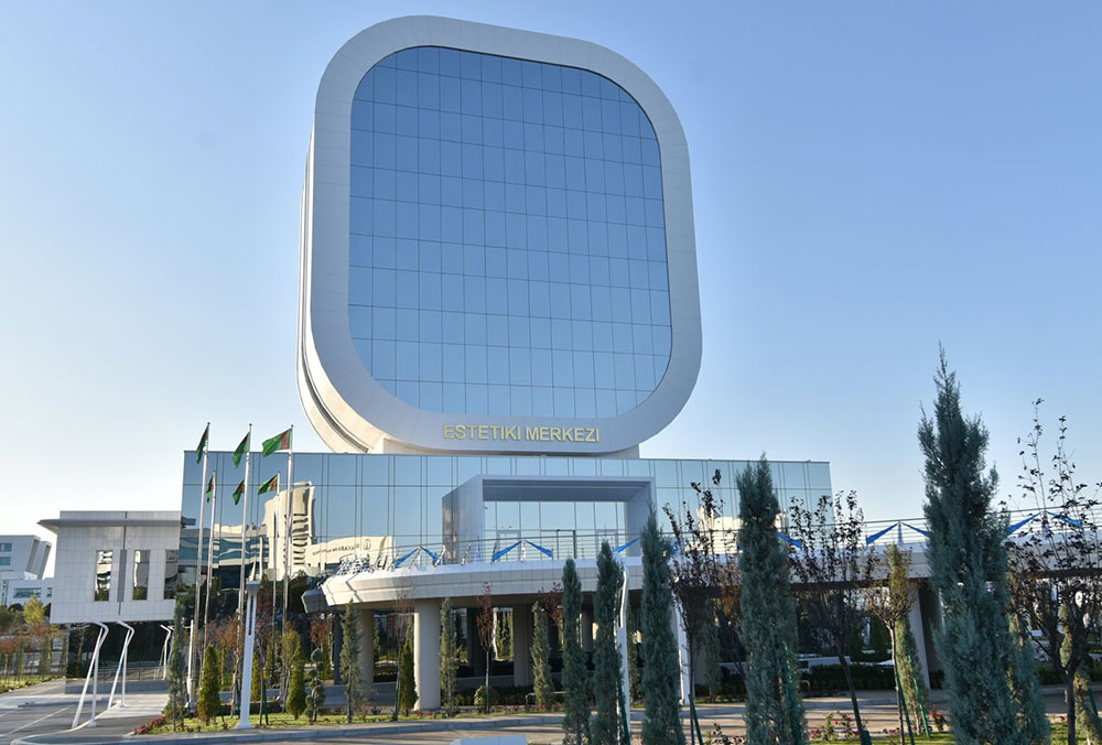 В туркменской столице торжественно открыты Международный ожоговый и Эстетический центры 