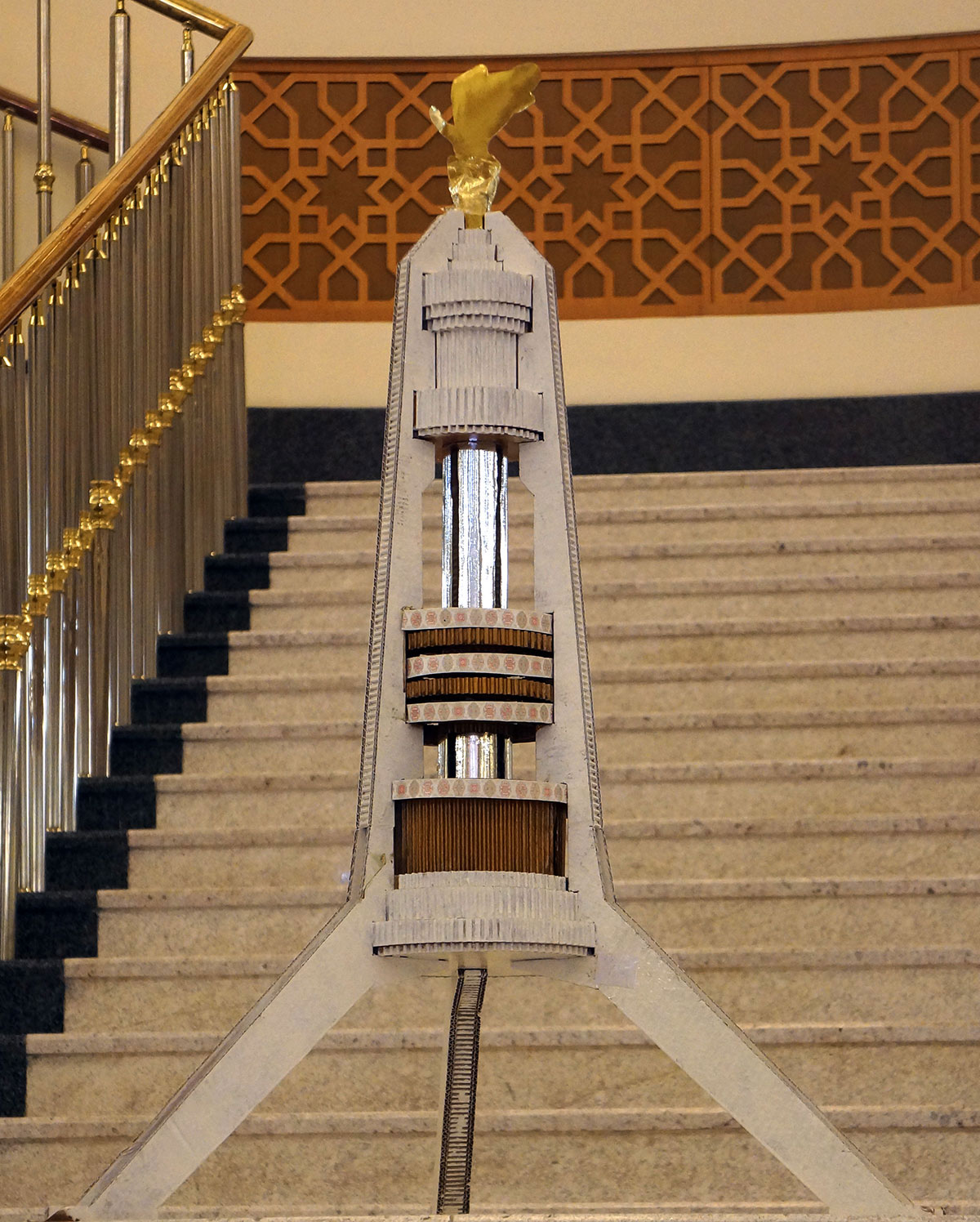 Ýaşajyk nakgaşlaryň baýramçylyga bagyşlanan işleriniň sergisi