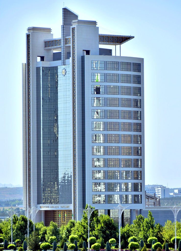 Construction and industrial complex: Synergy of development