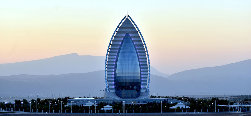 Construction and industrial complex: Synergy of development