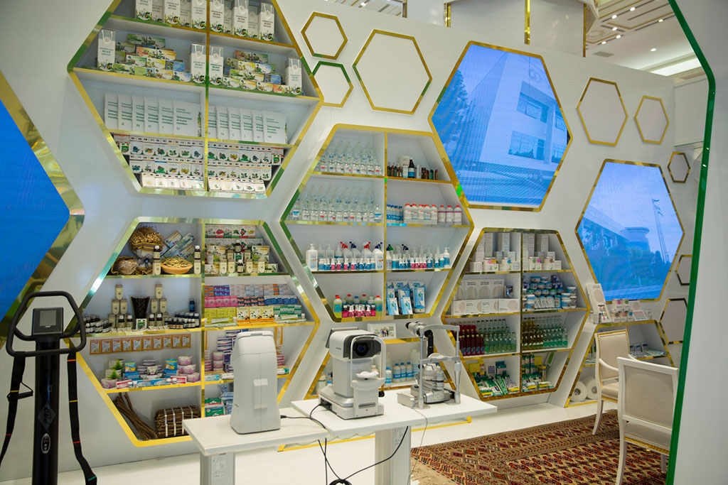 International Exhibition Opens in Ashgabat to Mark 25 Years of Turkmenistan’s Permanent Neutrality