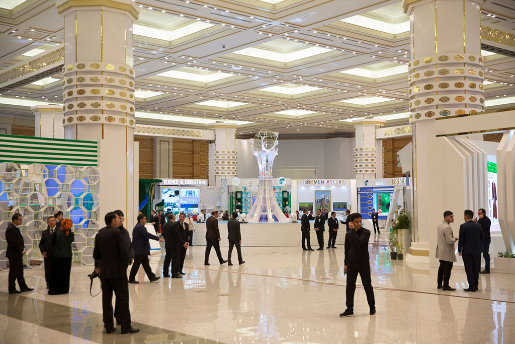 International Exhibition Opens in Ashgabat to Mark 25 Years of Turkmenistan’s Permanent Neutrality