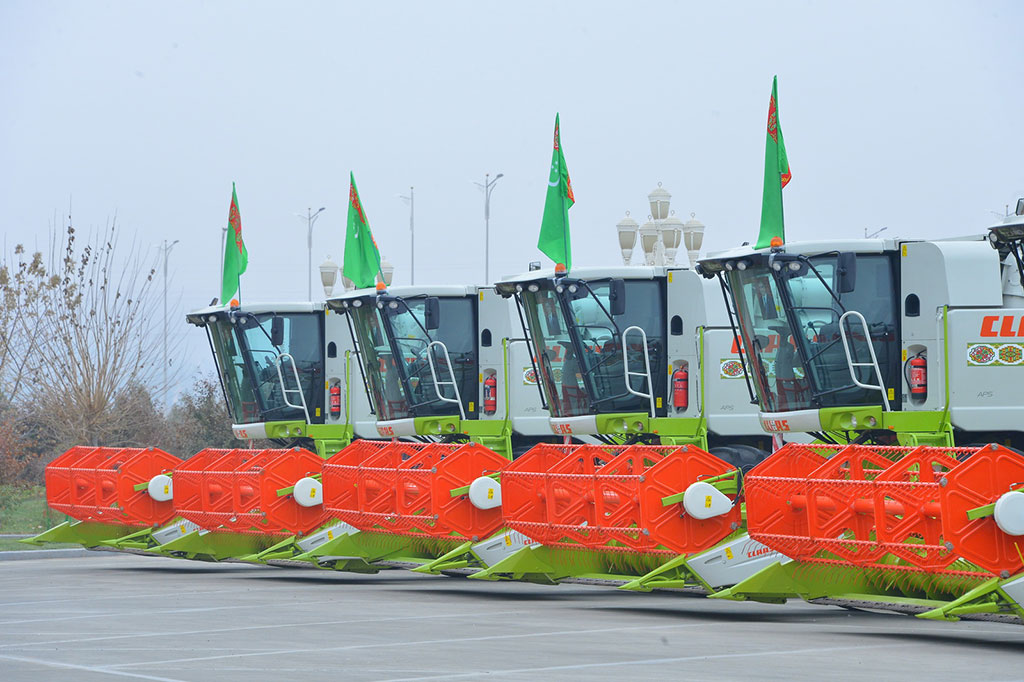 Cooperation with foreign partners grow stronger